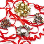 Le spille natalizie gioielli da regalare per le prossime feste